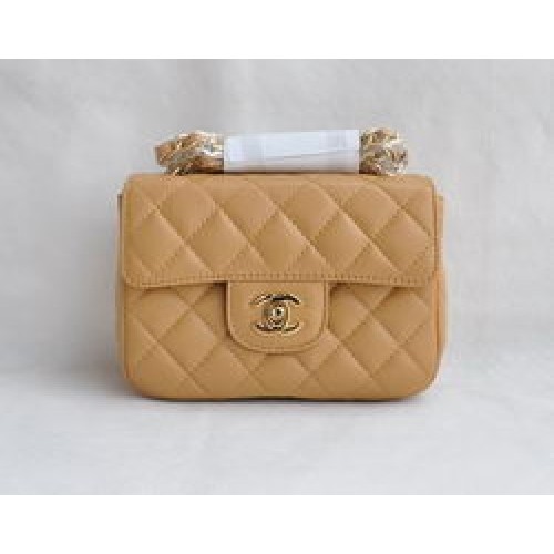 Чанта Chanel Classic Apricot от агнешка кожа със златна верижка и капак 1115