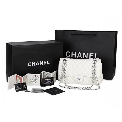 Класическа чанта Chanel с капак и шарка Cannage CHA1113 бяла