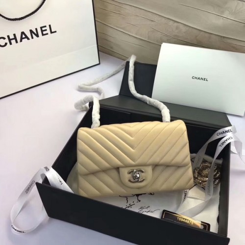 Чанти Chanel Classic с капак, камила, оригинална овча кожа, 1116, сребърни