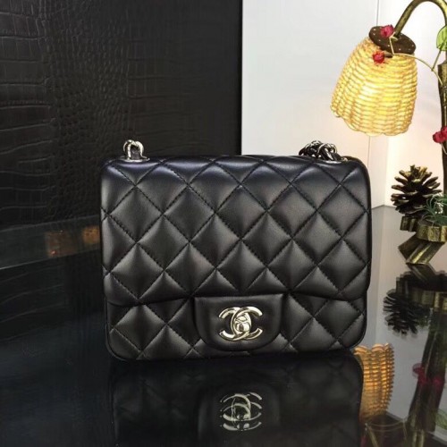 Чанта Chanel Classic MINI с капак, оригинална, от овча кожа A1115, черна, сребърна верижка