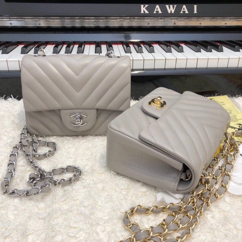 Чанта Chanel Classic MINI Flap от оригинална овча кожа A1115 сива