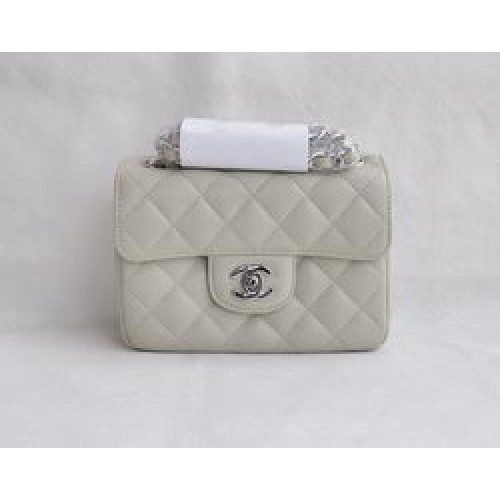 Чанта Chanel Classic Rice White от агнешка кожа със сребърна верижка и капак 1115