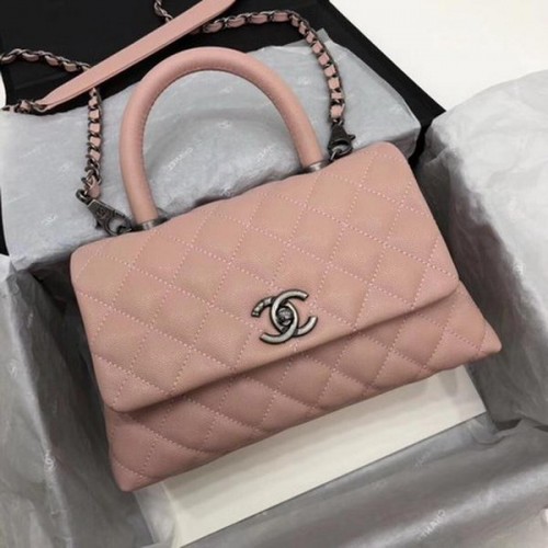 Чанта Chanel Classic с горна дръжка, розова, с шарка Cannage, A92290, сребриста