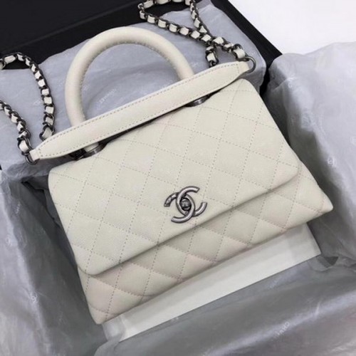 Чанта Chanel Classic с горна дръжка, бяла, с шарка Cannage, A92290, сребриста