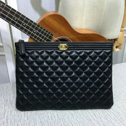 Чанта Chanel Clutch от черна овча кожа 7010 Gold