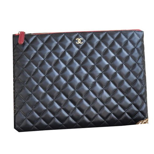 Чанта Chanel Clutch от черна овча кожа A82044 златиста