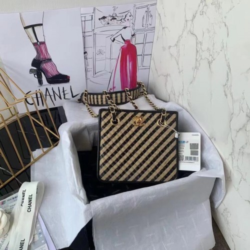 Чанта Chanel с връзки от рафия, юта, златист цвят, метал, черно, бежово AS2421