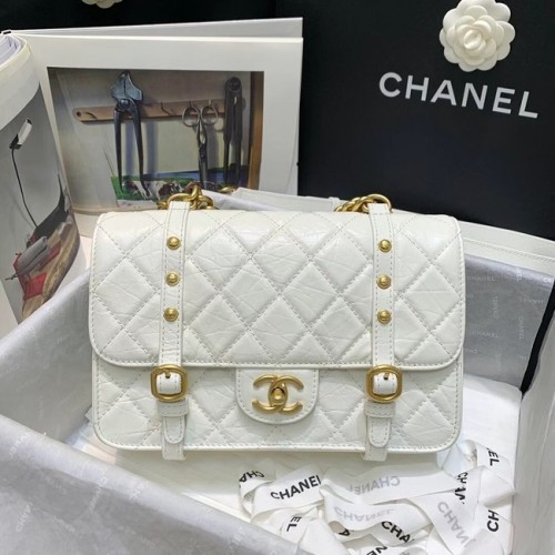 Чанта Chanel FLAP от телешка кожа, златист метал AS2696, бяла
