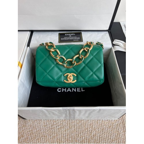 Чанта Chanel FLAP от агнешка кожа, златист метал AS3366, зелена