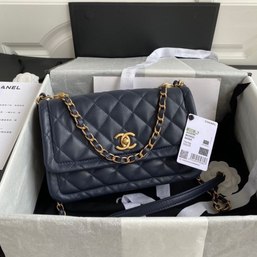 Чанта Chanel Flap от овча кожа, златист метал, AP1737, тъмносиня