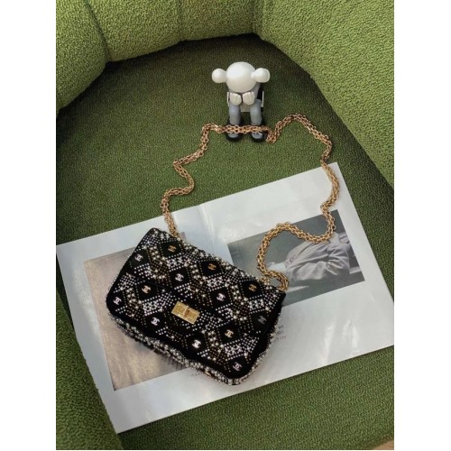 Чанта за през рамо Chanel Flap от агнешка кожа AS2755 черна