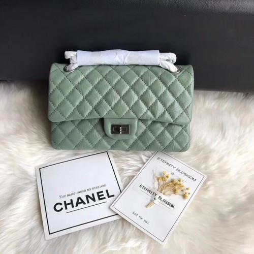 Chanel Flap Original Cowhide Leather 30225 зелена сребърна верижка