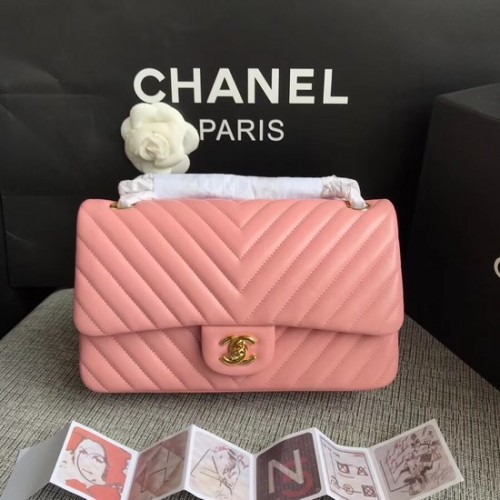 Чанта през рамо Chanel Flap, оригинална, овча кожа, 1112V, златна верижка от черешово розово