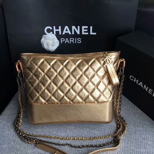 Чанта за през рамо Chanel Gabrielle оригинална от телешка кожа A93842 златиста