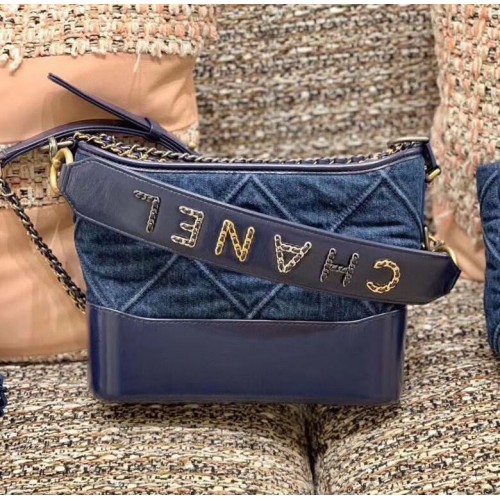 Малка дънкова чанта Chanel Gabrielle Hobo AS0865 Синя