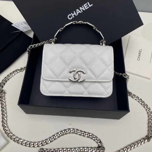 Чанта Chanel от телешка кожа с верижка AP2758 бяла