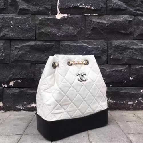 Чанта Chanel Hobo от оригинална овча кожа A92994 бяла