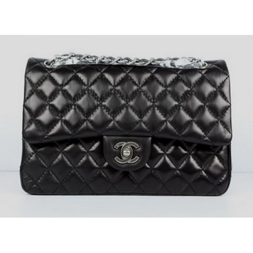 Чанта Chanel 2.55 Quilted Flap A1112 Черна със сребърни обков