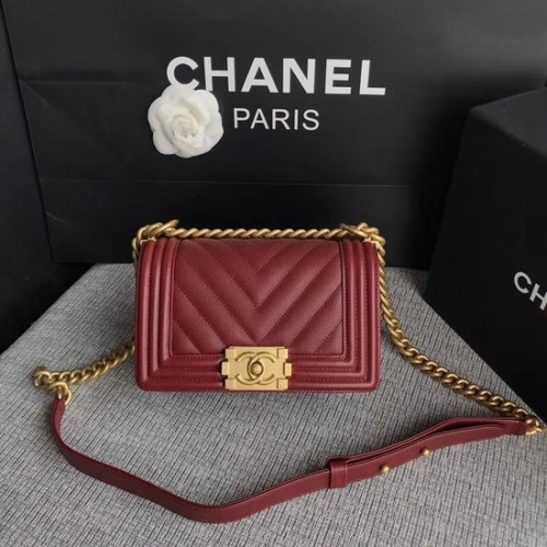 Чанта за през рамо Chanel Le Boy Flap Original Caviar Leather P67085 с тъмночервена златна катарама
