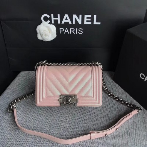 Чанта през рамо Chanel Le Boy Flap Original Caviar Leather P67085 с розова сребриста катарама
