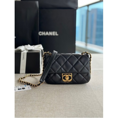 Chanel MINI FLAP BAG от агнешка кожа, златист метал AS3473, черна