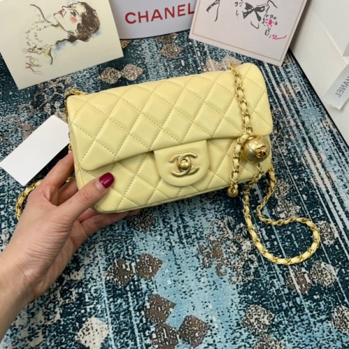Чанта Chanel MINI Flap от оригинална овча кожа 1116 светложълта