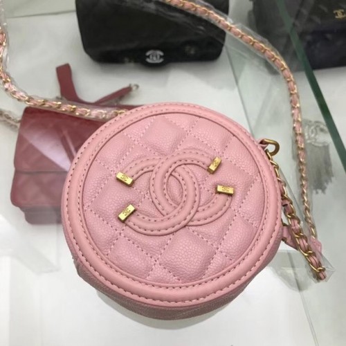 Оригинален клъч Chanel с верижка A81599 розов