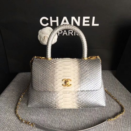 Оригинална чанта Chanel от питонова кожа 8119F