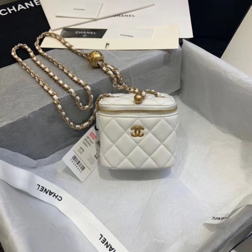 Chanel Original Small класическа дамска чанта с верижка AP1447 бяла
