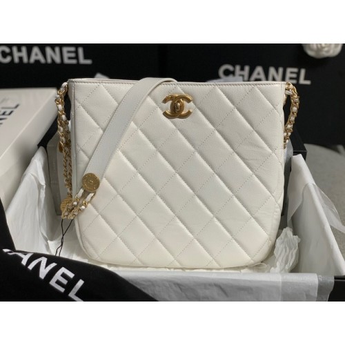 МАЛКА ПАЗАРСКА ЧАНТА Chanel AS3400 бяла