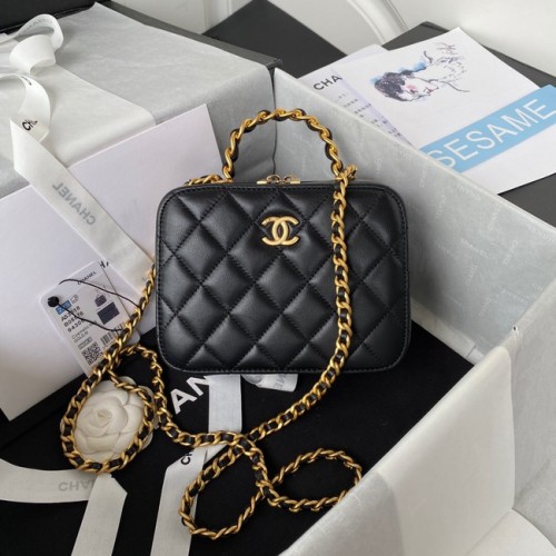 МАЛЪК КУТИЯ ЗА ТОАЛЕТ Chanel, агнешка кожа, златист метал AS3318, черен