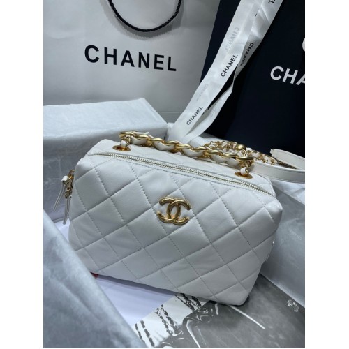 Chanel Sheepskin AS1267 Златист метал бял