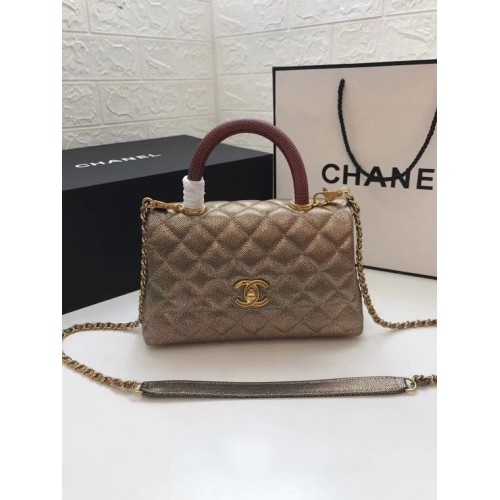 Малка чанта Chanel с червена горна дръжка A92990 златна