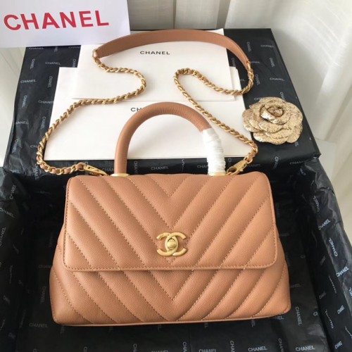 Малка чанта Chanel с капак и горна дръжка V92990, светлорозово златисто-метална