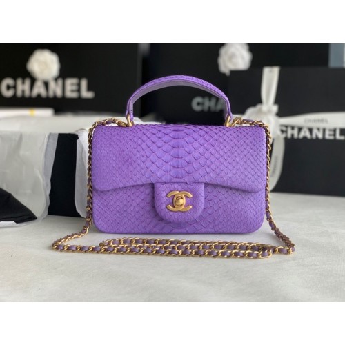 Мини чанта Chanel от змийска кожа с капак и горна дръжка AS2431 в лилаво