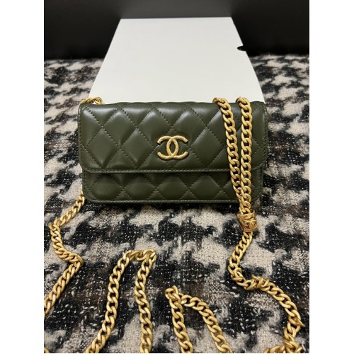 Портфейл Chanel с верижка, агнешка кожа, златист метал, 68107, зелен