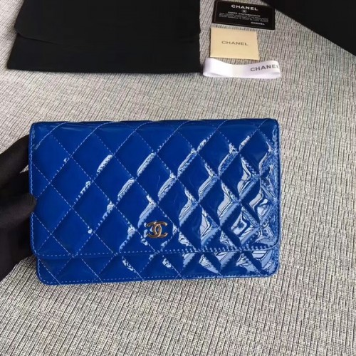 Чанта Chanel WOC с капак, лачена кожа A33814C, синя