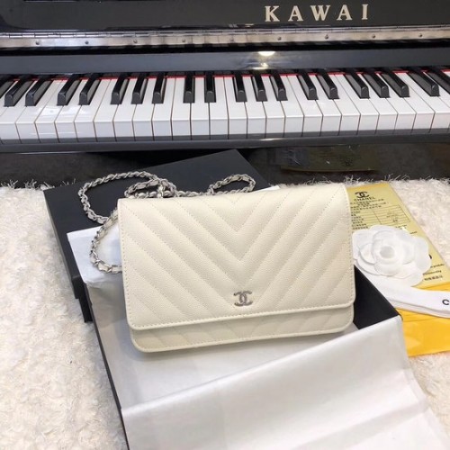 Чанта през рамо Chanel WOC Original Caviar Leather Flap V33814 розова сребърна верижка