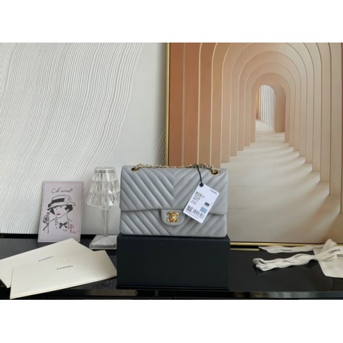 Класическа чанта Chanel от агнешка кожа, златист метал, V01112, сива