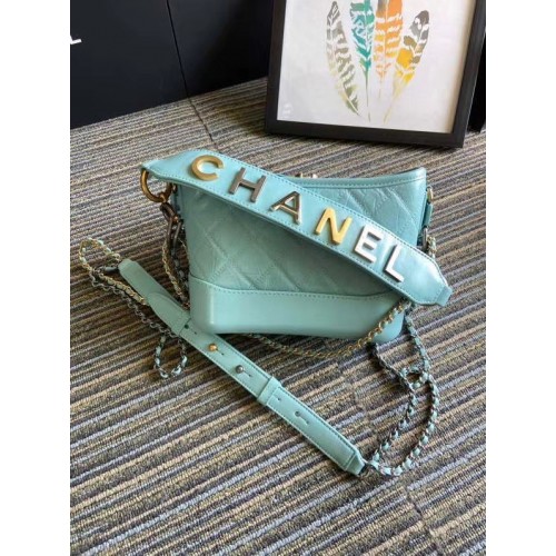 Малка чанта Chanel Gabrielle Hobo S0865 в небесно синьо