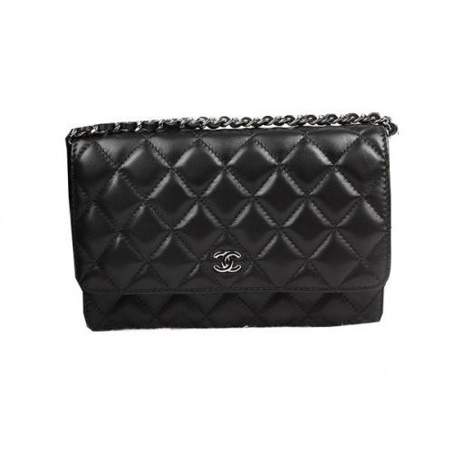 Мини чанта Chanel с капак CHA33814, черна, оригинална, от овча кожа, сребриста