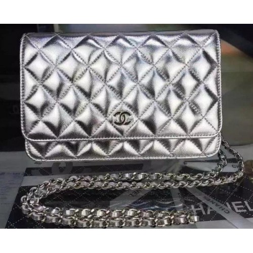 Мини чанта Chanel с капак, сребърна, модел Cannage A8373, сребриста