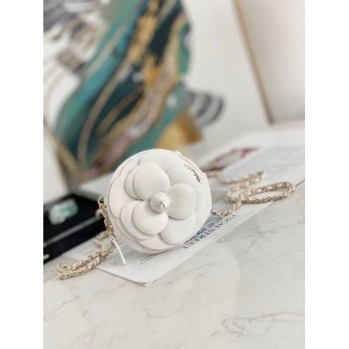 Мини чанта през рамо Chanel от оригинална кожа 82121 бяла