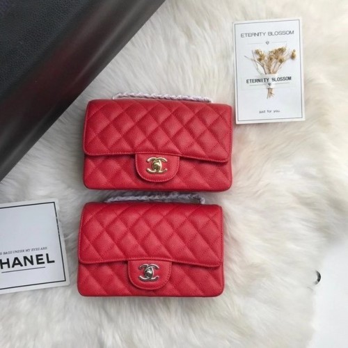 Мини чанта Chanel с капак от телешка кожа с текстурирана текстура A1116 ЧЕРВЕНА