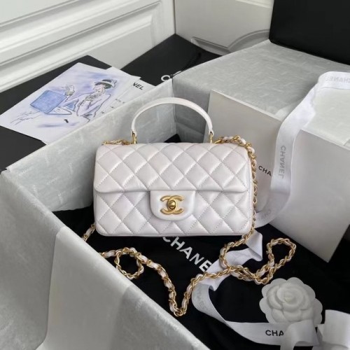 Мини чанта Chanel с капак и горна дръжка AS2431 бяла