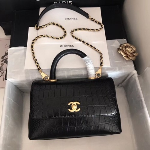 Оригинална чанта Chanel с капак от телешка кожа с горна дръжка A92290, черно и златисто, метална