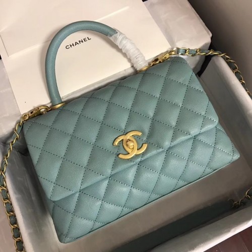 Оригинална чанта Chanel Caviar от кожа с капак и горна дръжка A92290, зелено-златист метал