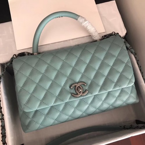 Оригинална чанта Chanel Caviar от кожа с капак и горна дръжка A92292, зелено и сребристо-метална