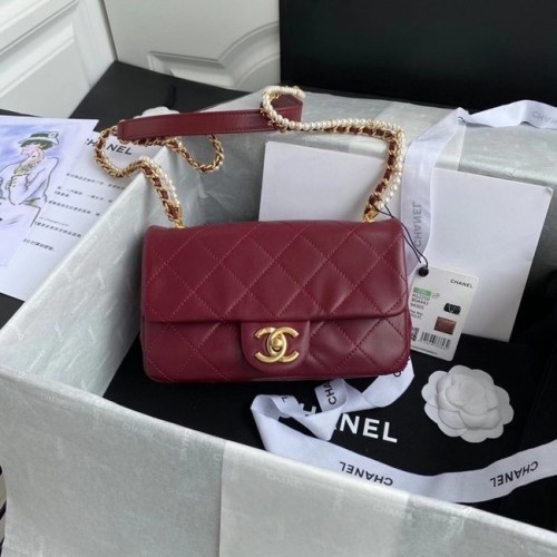 Чанта Chanel с малък капак от агнешка кожа, златист метал AS2210, бордо