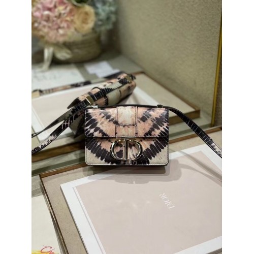 Чанта DIOR 30 MONTAIGNE с многоцветна вратовръзка и бродерия Dior M9204U